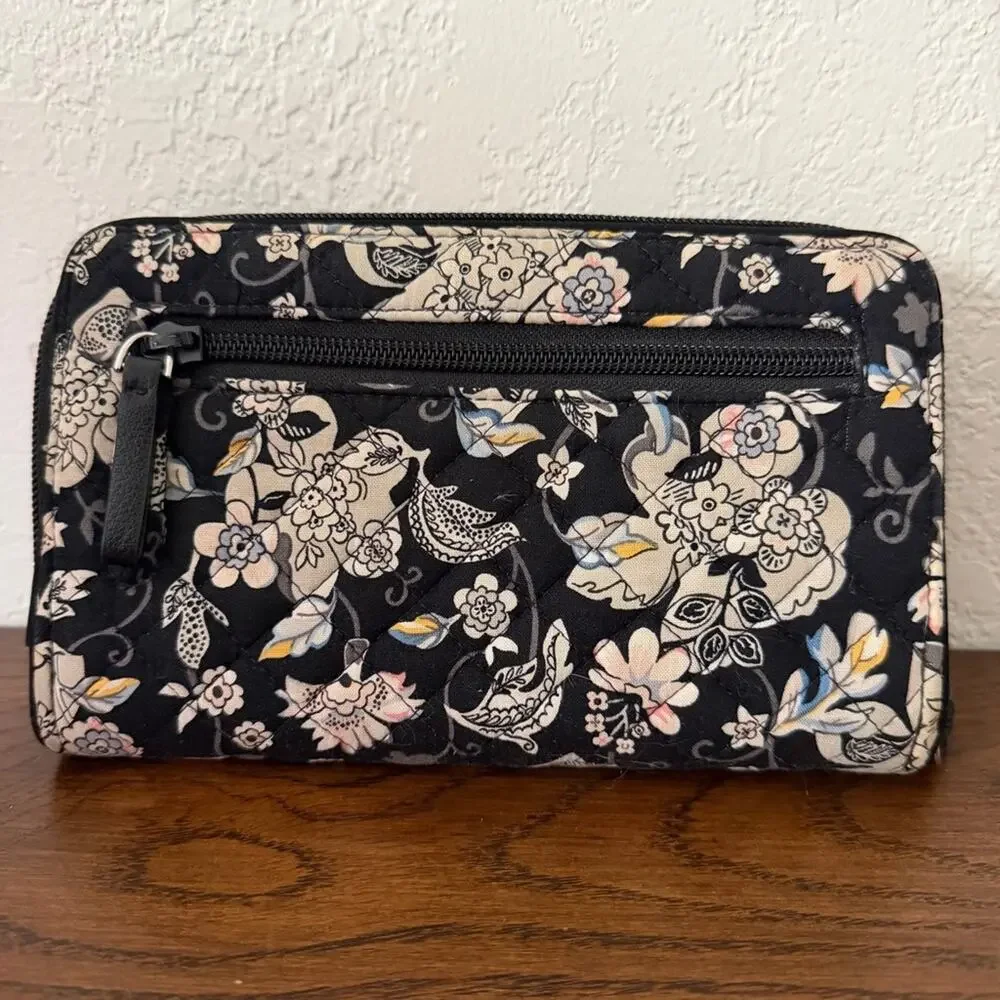 Vera Bradley Turnlock Wallet Black w/ Cream Floral Paisley 70s Flower Power
